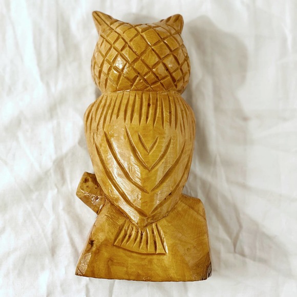 Owl Carved Wooden Figurine - Picture 2 of 7
